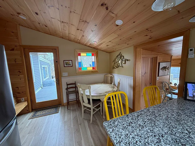 111 Pendleton Rd — Photo 5