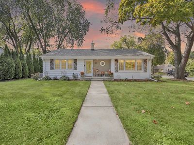 1202 Ridgeway Blvd, De Pere, WI, 54115
