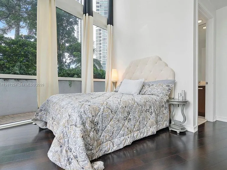 18101 Collins Ave #401 — Photo 27