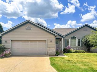 1920 W Jubilee Ln, Dunlap, IL 61525