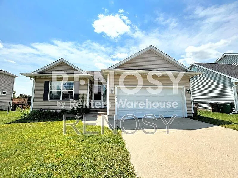 8228 Dakota Dr