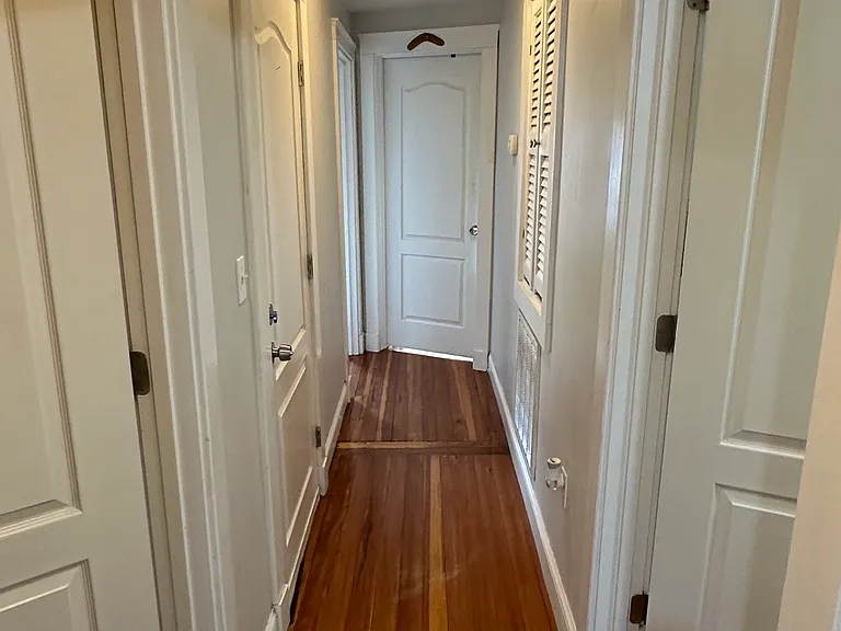 196 Marion St #2 — Photo 7