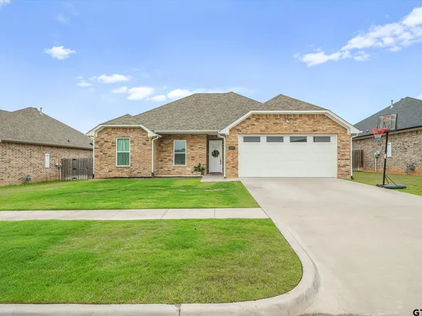 1707 Forestdale Blvd, Whitehouse, TX 75791