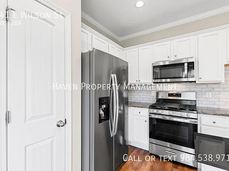141 E Wilson St — Photo 9