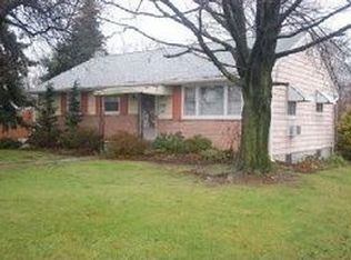 570 N Route 100, Bechtelsville, PA 19505