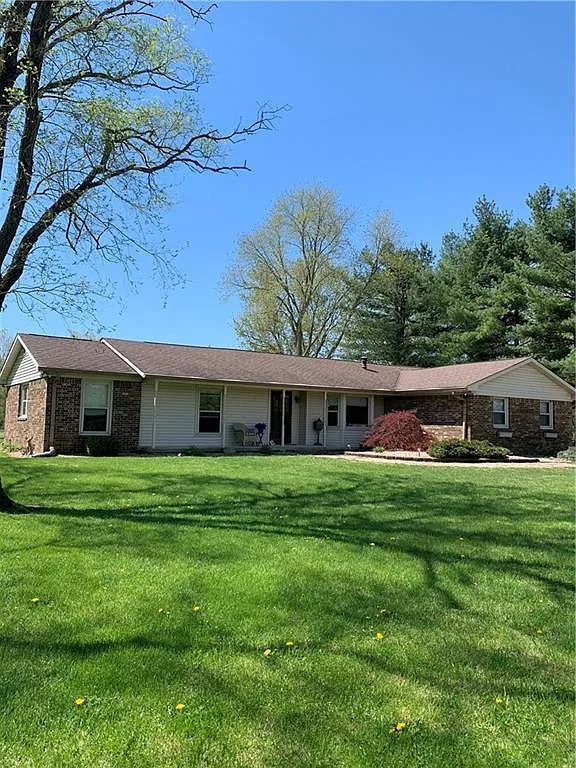 4549 E County Road 100 N photo 1