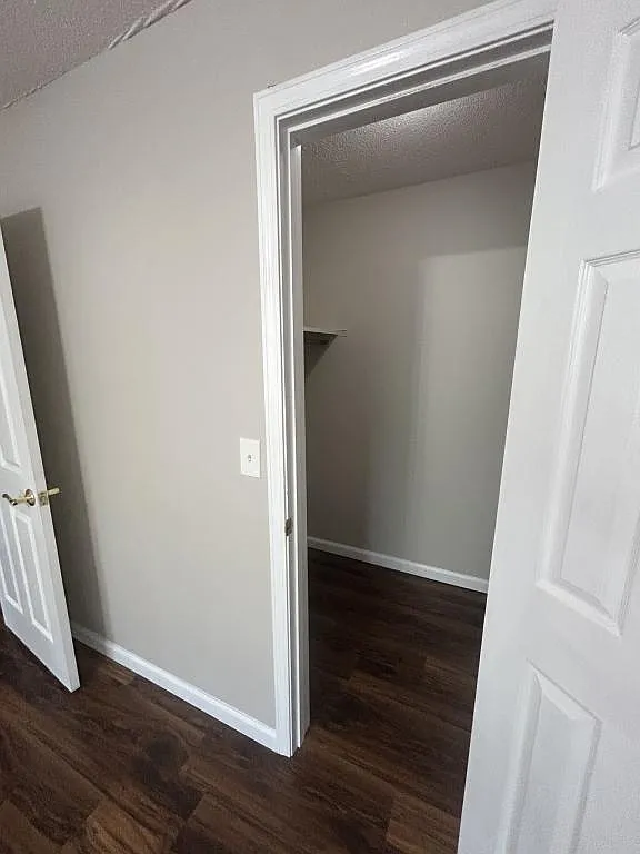 39 Devon Ct — Photo 2