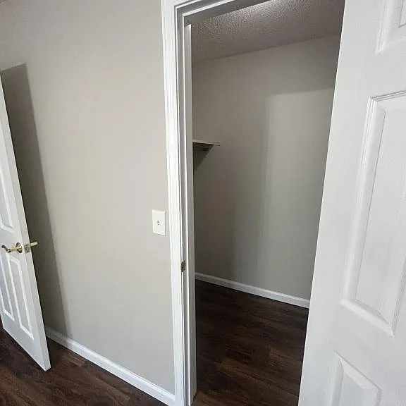 39 Devon Ct — Photo 2