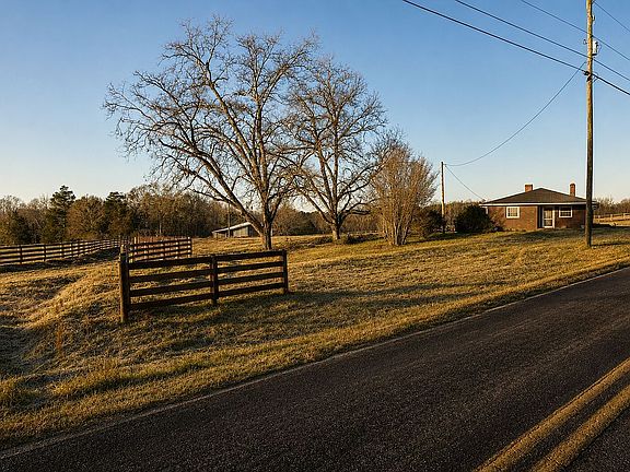 3rd image of 306 Timms Mill Rd