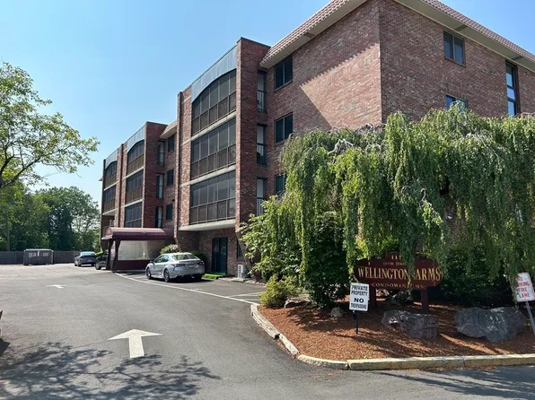 111 Devir St APT 402, Malden, MA 02148