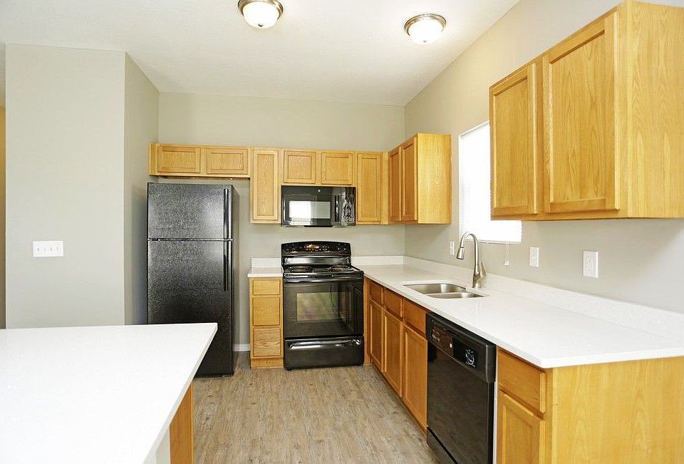 Holly Ridge Townhomes 7741 N Mercier St Kansas City MO Zillow