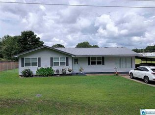226 Pinecrest Dr, Weaver, AL 36277