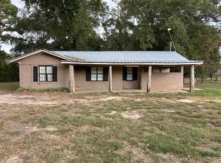 107 J Alexander Rd, Logansport, LA 71049