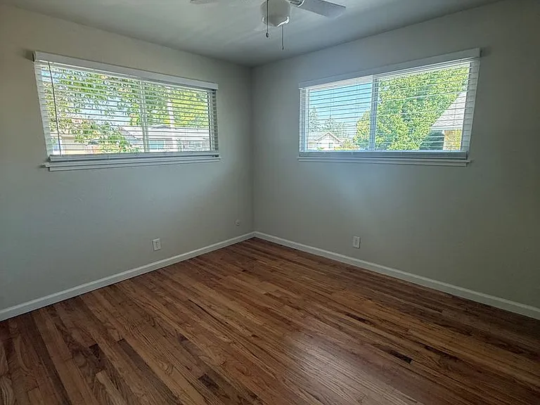 1244 Martha Way — Photo 14