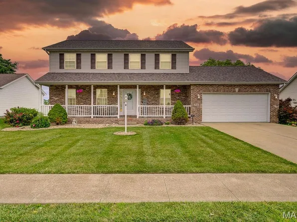169 Patton Dr, Bethalto, IL 62010
