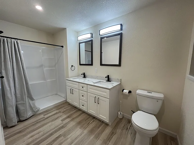 3021 Farris Ave — Photo 2