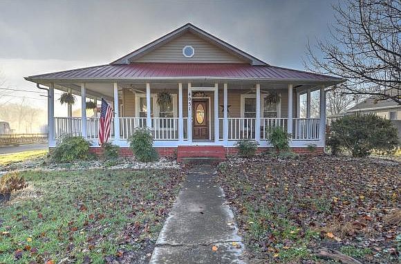 1st image of 4051 Sullivan Gardens Dr