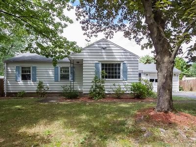 762 Grayson Dr, Springfield, MA, 01119