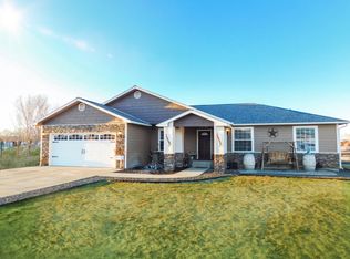 3323 S 79th Ave, Yakima, WA 98903