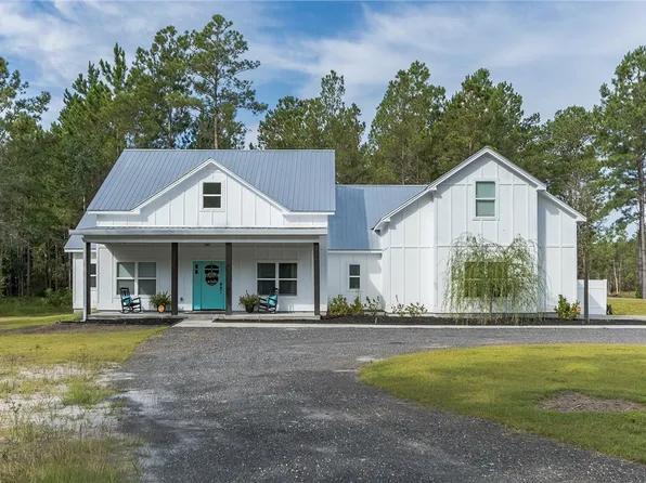 212 Clinch Ln, Brunswick, GA 31523