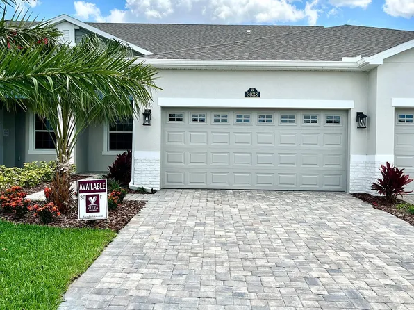 3038 Avalonia Dr, Melbourne, FL 32940