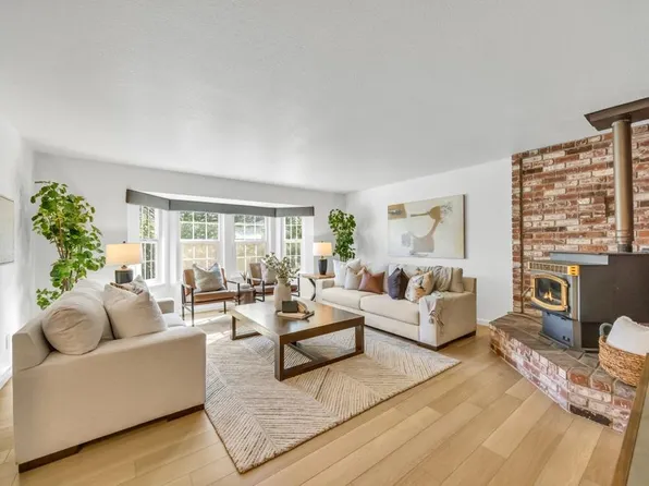 2581 Knollwood Dr, Cameron Park, CA 95682