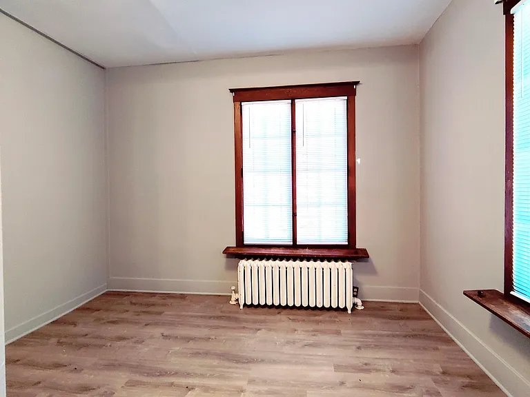 310 N Elm St #4 — Photo 6