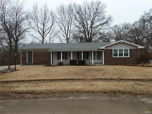 1st image of 684 Shadow Rock Dr