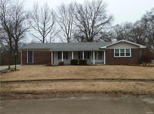 684 Shadow Rock Dr, Florissant, MO 63031