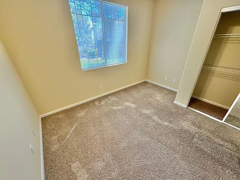 10217 King Henry Ave #101 — Photo 16