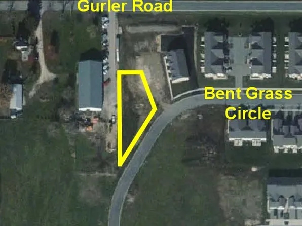 253 Bent Grass Cir, Dekalb, IL 60115