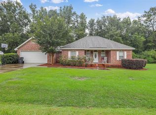 9 Cameron Place Dr, Hattiesburg, MS 39402