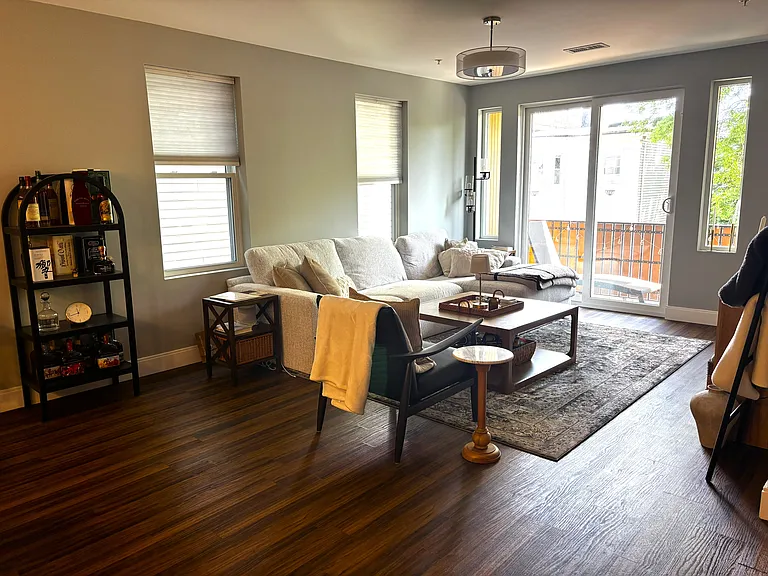 408 E 8th St #3A — Photo 3