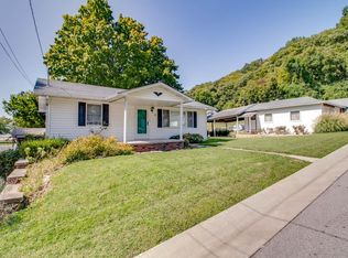 6 Church St, Grafton, IL 62037