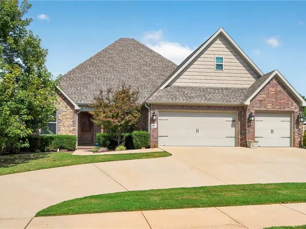 8184 Buona Sera St, Springdale, AR 72762