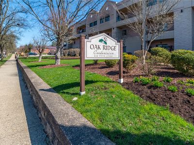 640 5th St APT 103, Oakmont, PA, 15139