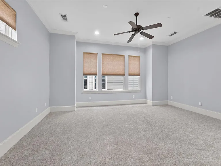 931 W 23rd St #I — Photo 18