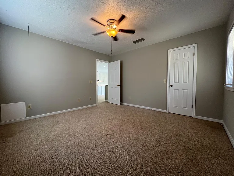 214 Westbrooke Dr — Photo 13