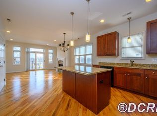 7024 N Ridge Blvd APT 2N, Chicago, IL 60645