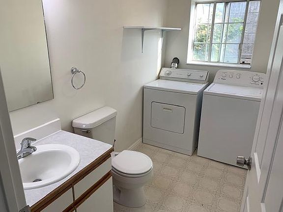 2nd image of 121 W Sun Village Dr