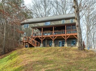 38 Bakers Acres Ln, Leicester, NC 28748