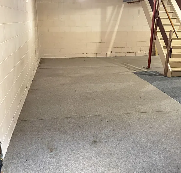 527 E Lexington Blvd — Photo 10
