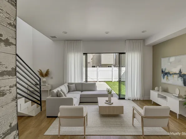 19033 Bassett St, Reseda, CA 91335