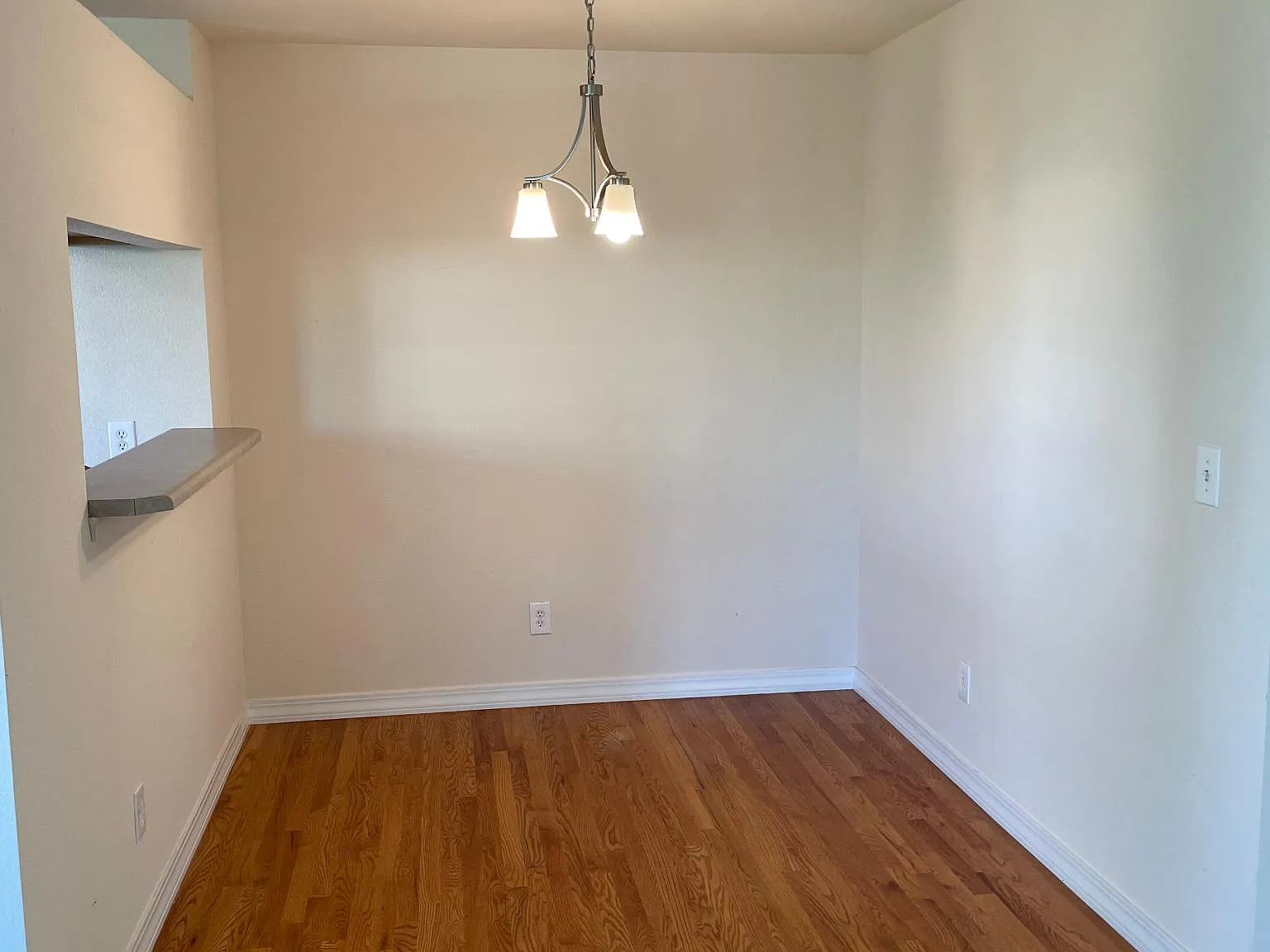 3 bed, 2.5 bath, 1781 sqft, $2,200 — Photo 3
