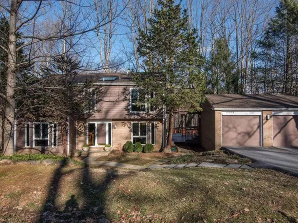 10509 Streamview Ct, Potomac, MD 20854