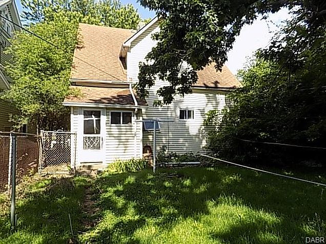 2nd image of 425 Harrison Ave