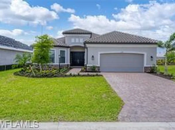 11907 Raggio Dr, Fort Myers, FL 33913