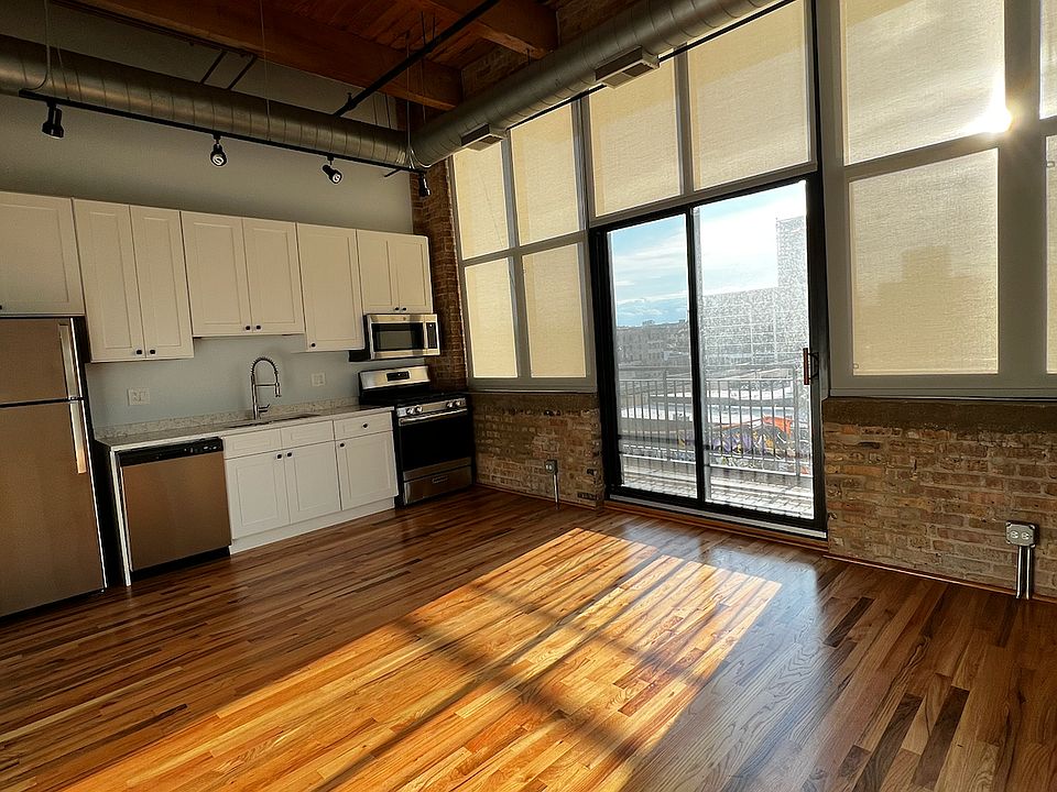 Oversized balcony through those sliding doors