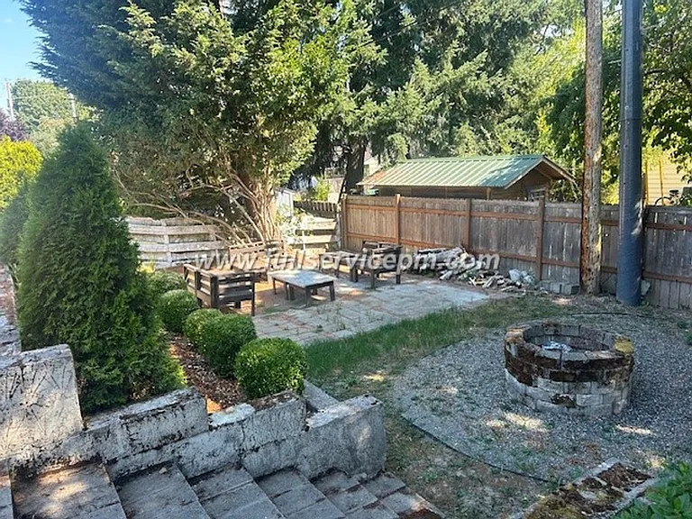 9322 31st Ave SW — Photo 6