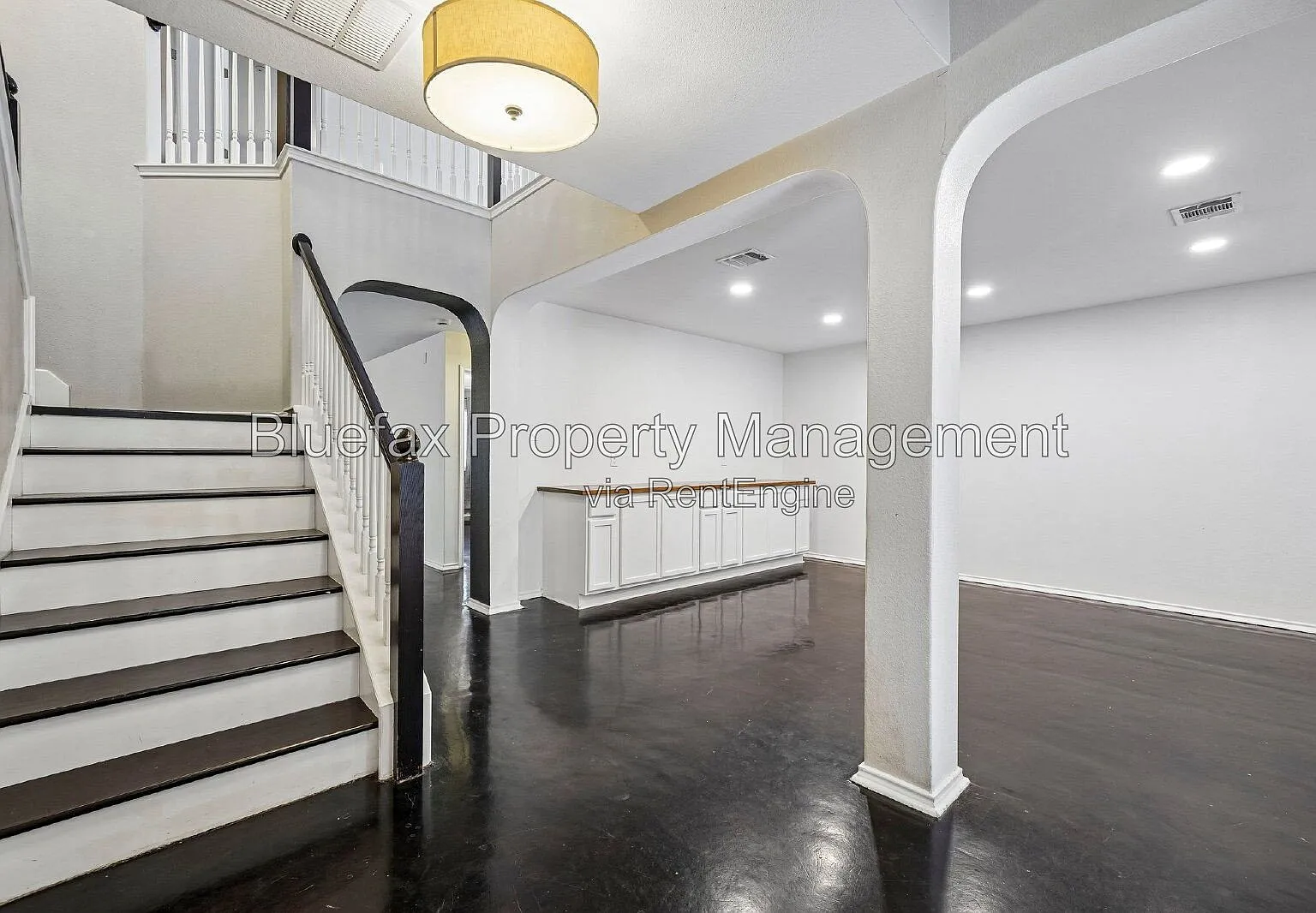 5 bed, 3.0 bath, 3031 sqft, $2,200 — Photo 3